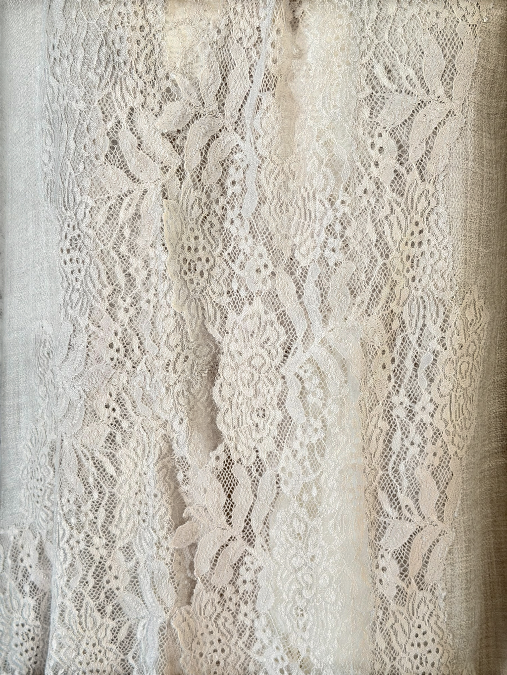 Kashmiri Shawl | Valentino Lace | Bronze