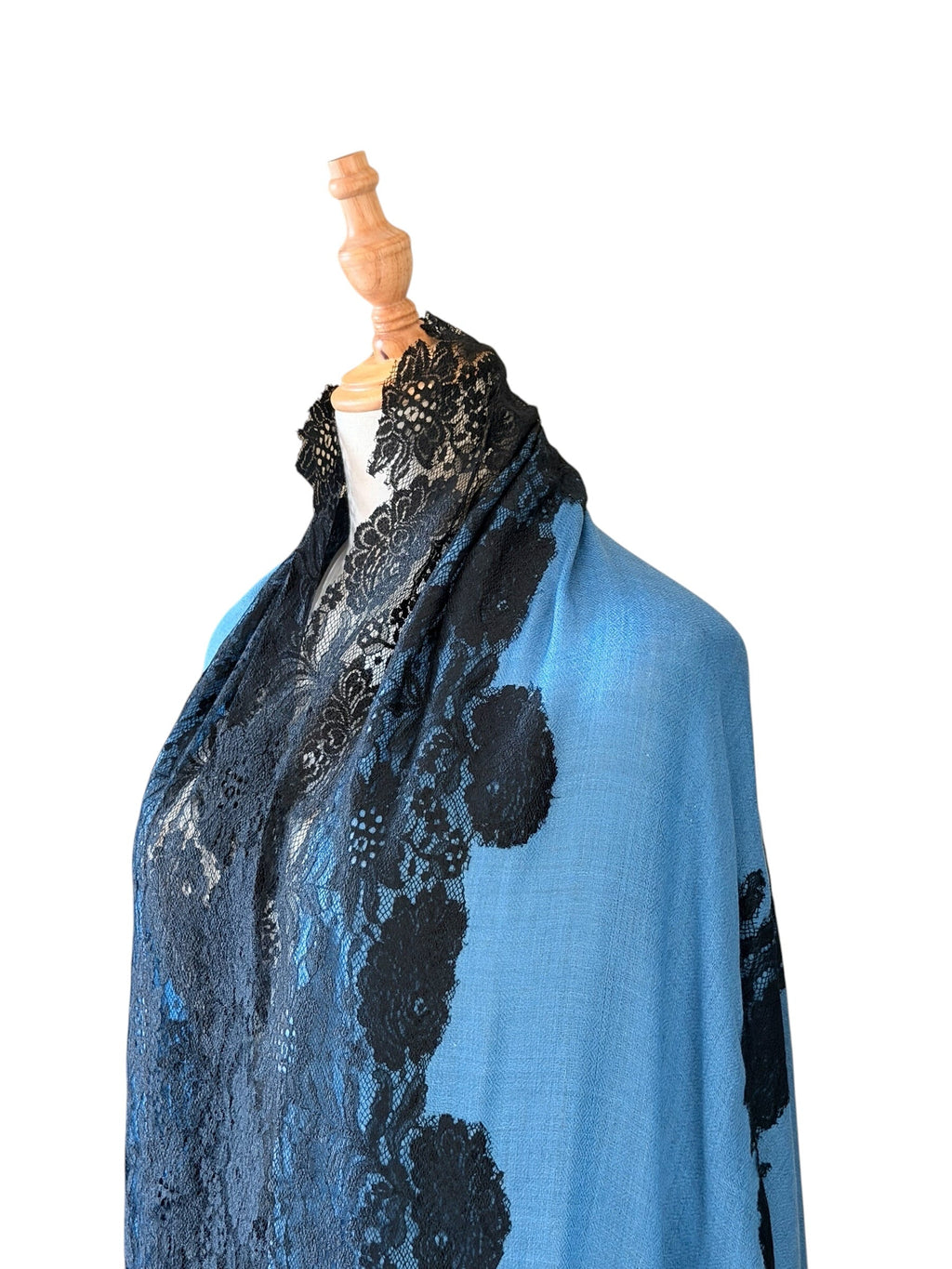 Noori Couture blue and black Kashmiri wool shawl featuring delicate Valentino lace trim on a mannequin