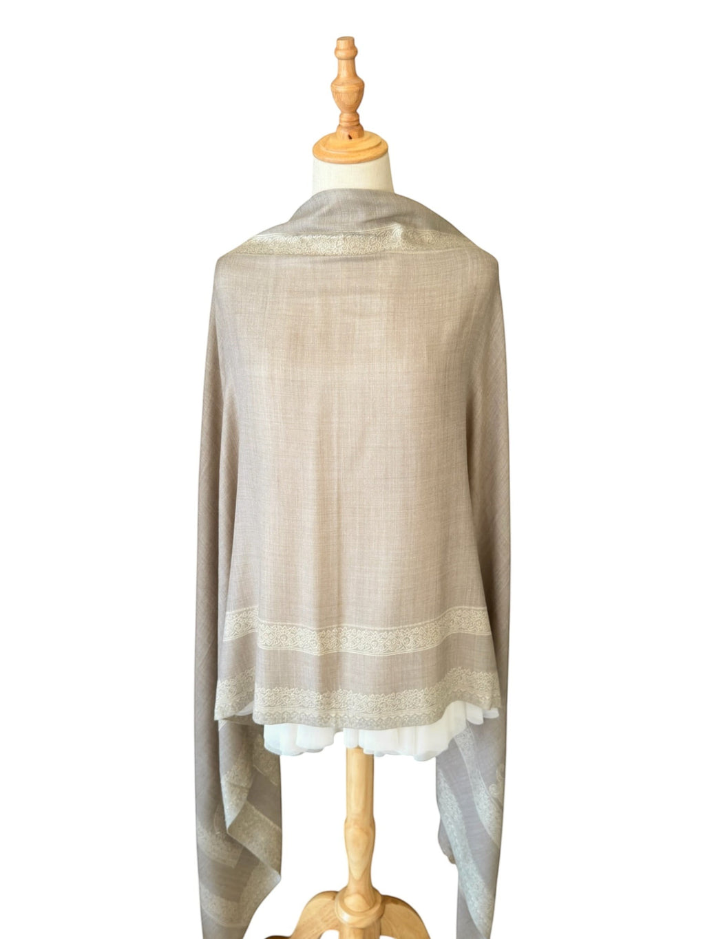 Noori Couture grey handwoven Hashidar shawl in premium Kashmir fine wool with intricate border detail on a mannequin.