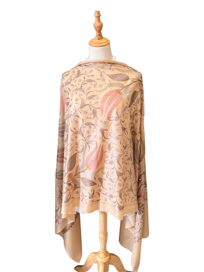 Noori Couture cream handwoven Nalki Jamawar shawl with intricate floral silk embroidery on a mannequin
